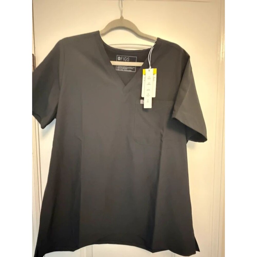 FIGS Technical Collection Women’s XL Black Slim Scrub Top NWT